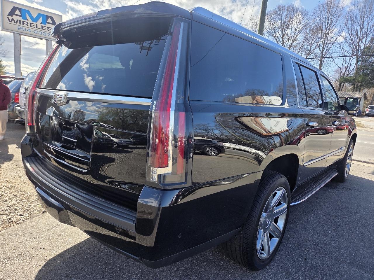 Cadillac Escalade ESV Luxury 4WD 2019