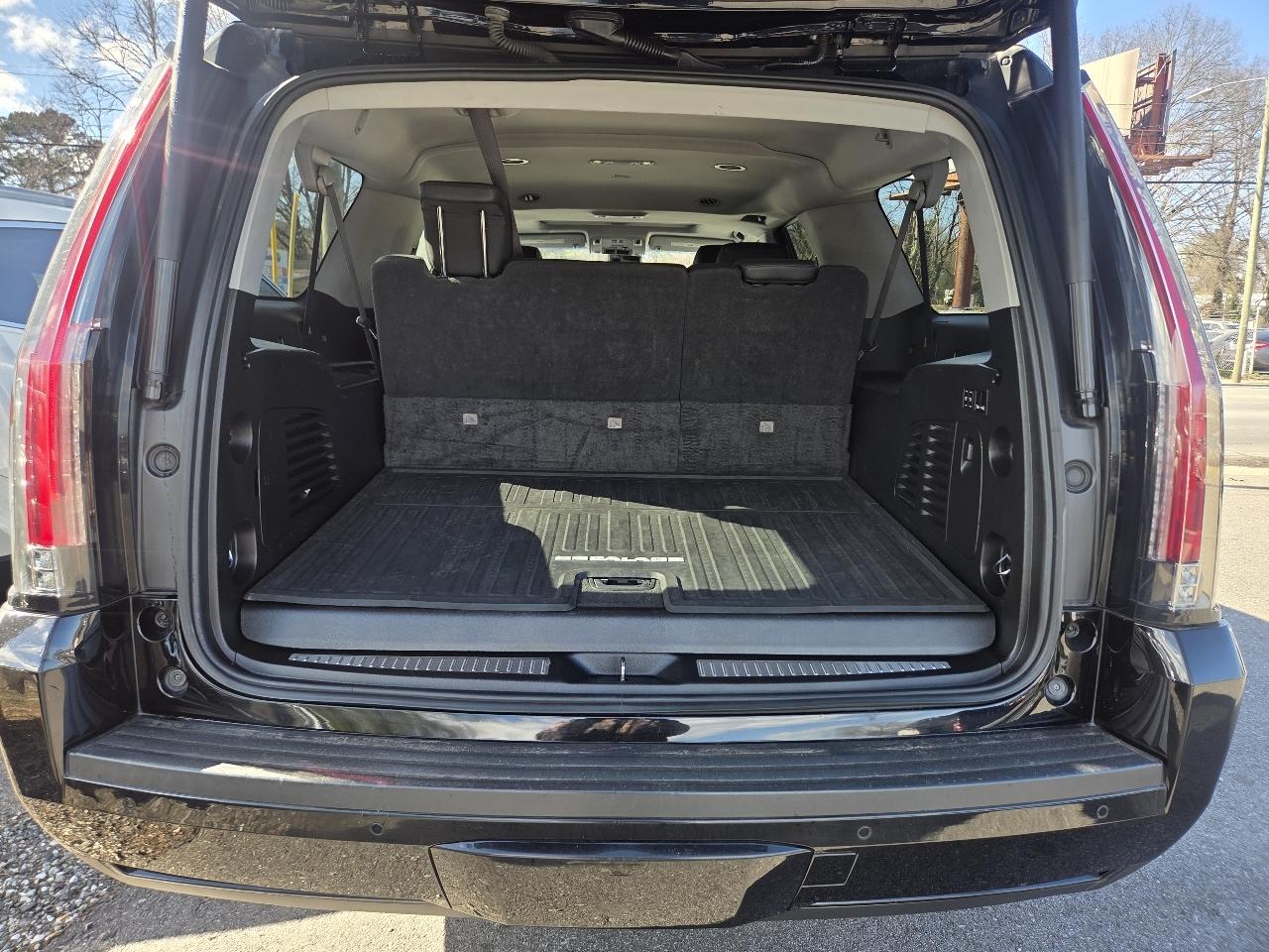 Cadillac Escalade ESV Luxury 4WD 2019