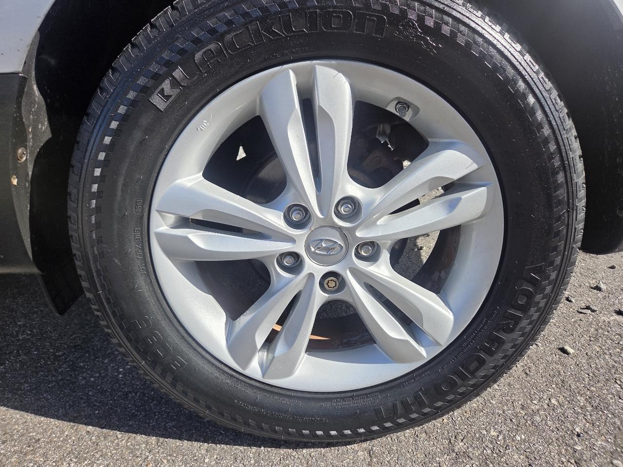 Hyundai Tucson Limited 2WD 2011