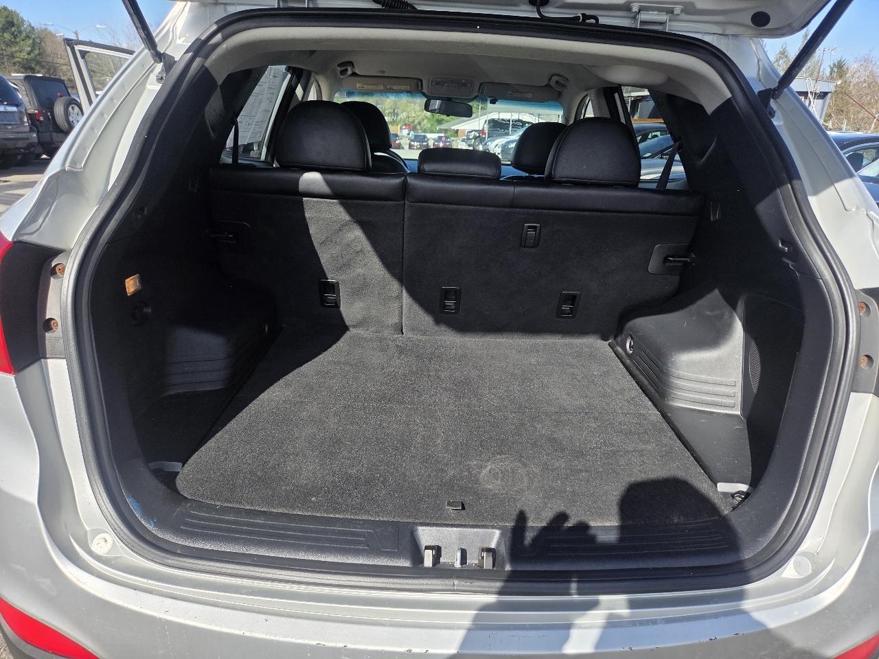 Hyundai Tucson Limited 2WD 2011