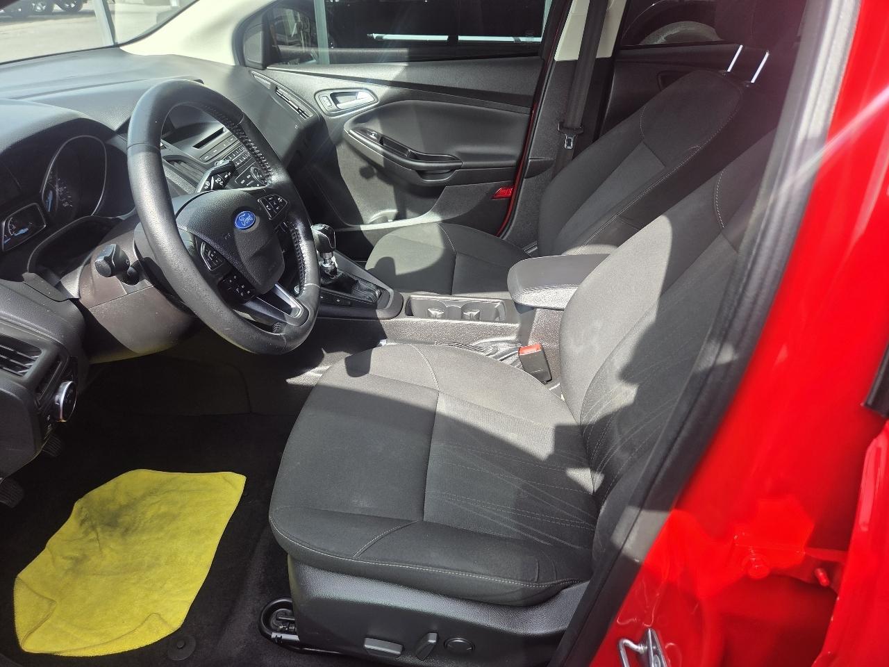 Ford Focus SE Sedan 2015