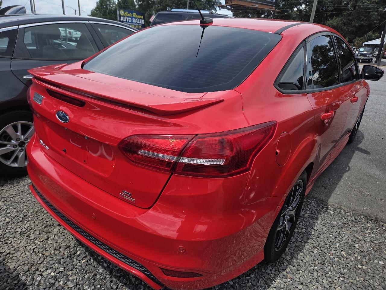 Ford Focus SE Sedan 2015