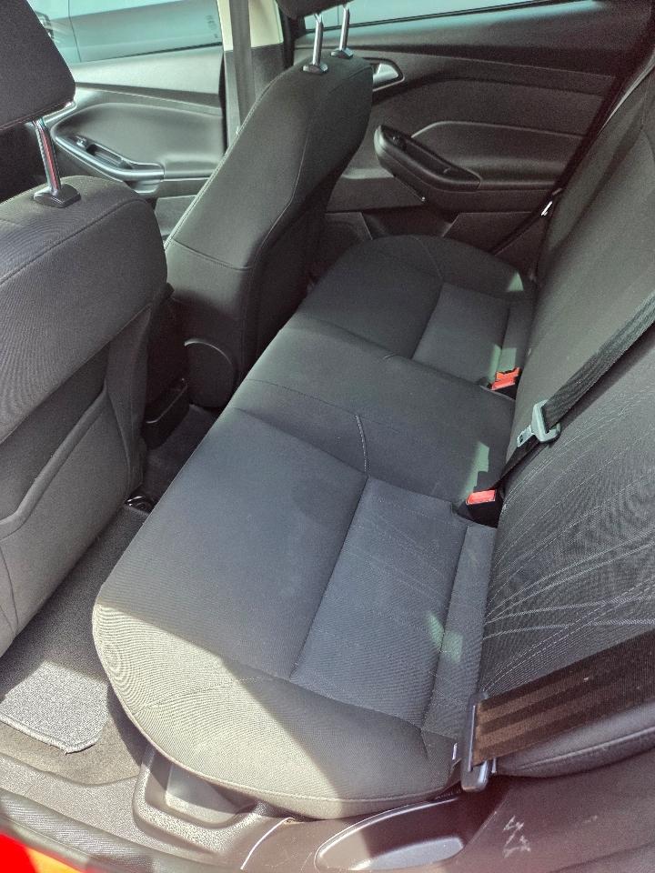 Ford Focus SE Sedan 2015