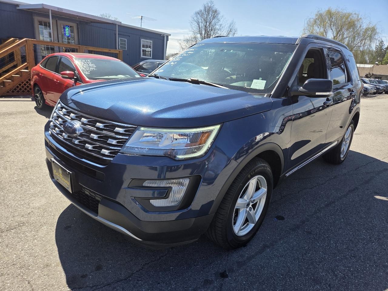 Ford Explorer XLT 4WD 2017