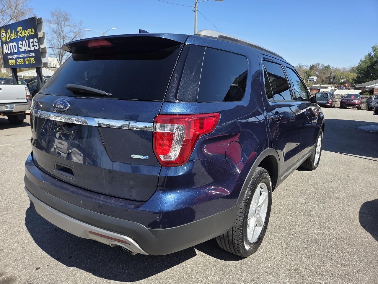 Ford Explorer XLT 4WD 2017