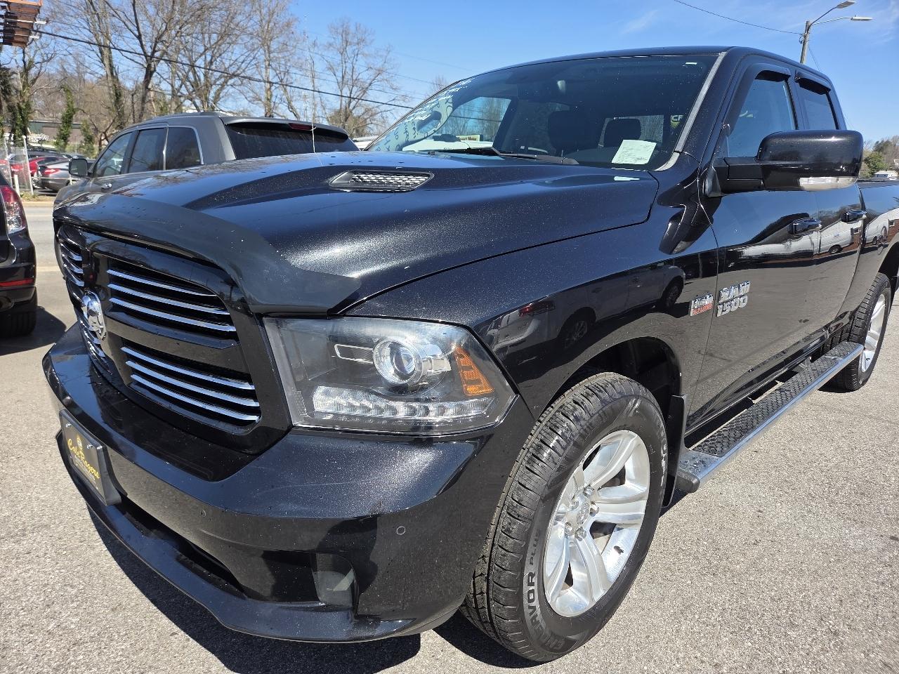 RAM 1500 Sport Quad Cab 4WD 2016