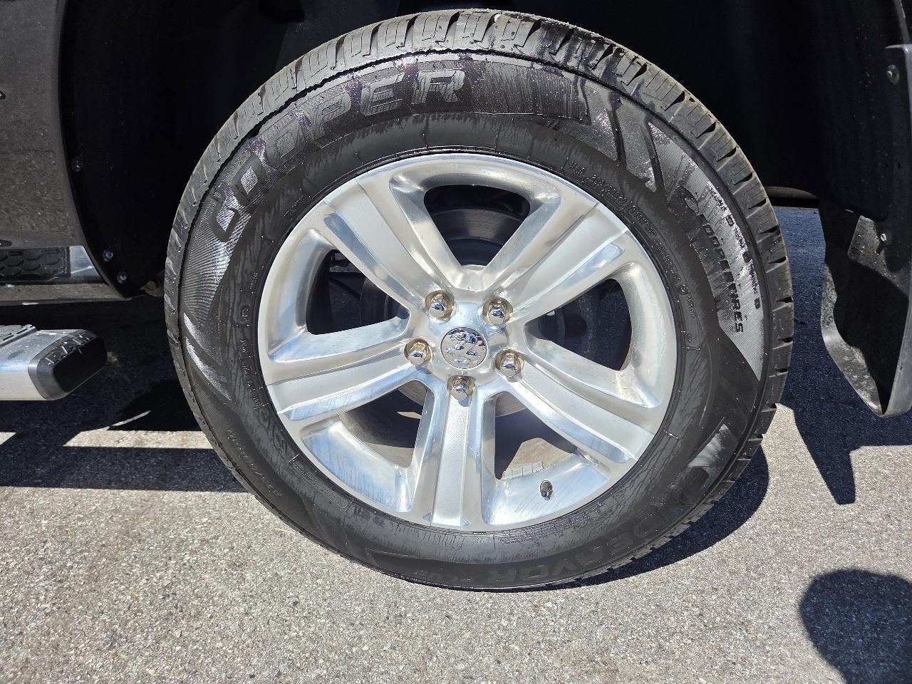 RAM 1500 Sport Quad Cab 4WD 2016