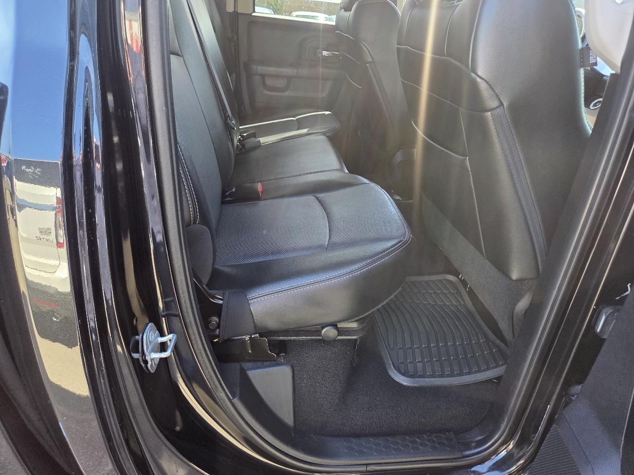 RAM 1500 Sport Quad Cab 4WD 2016