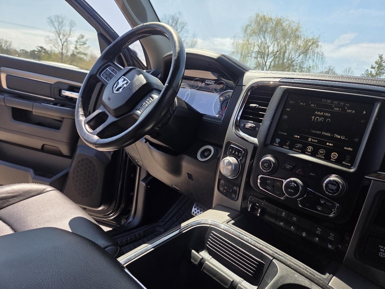 RAM 1500 Sport Quad Cab 4WD 2016