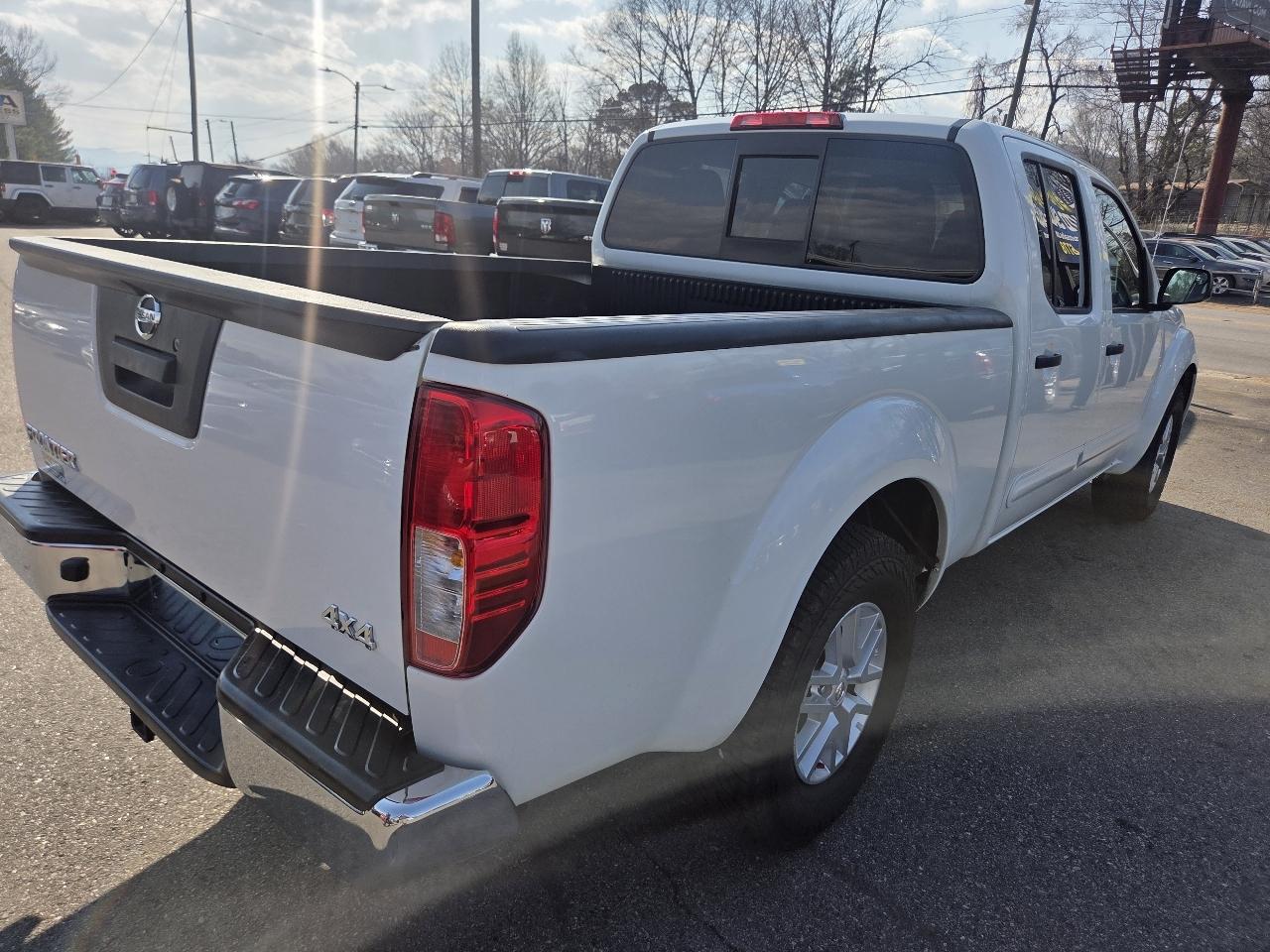 Nissan Frontier SL Crew Cab LWB 5AT 4WD 2016