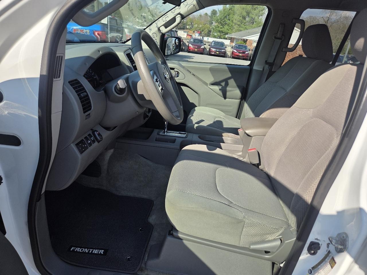 Nissan Frontier SL Crew Cab LWB 5AT 4WD 2016