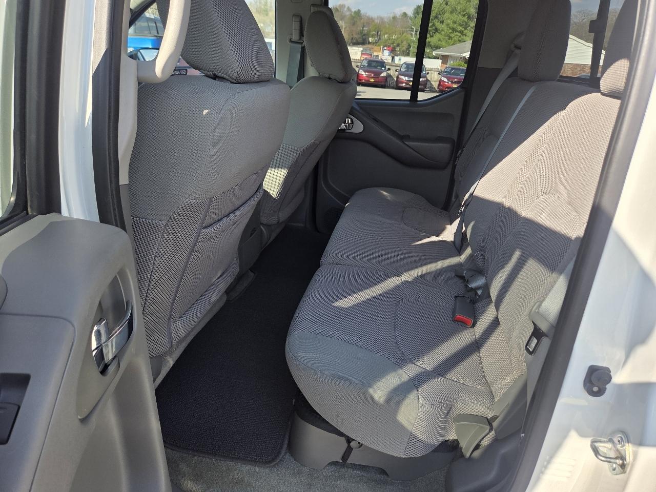 Nissan Frontier SL Crew Cab LWB 5AT 4WD 2016