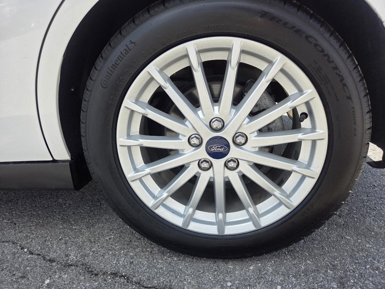 Ford C-Max Hybrid SE 2016