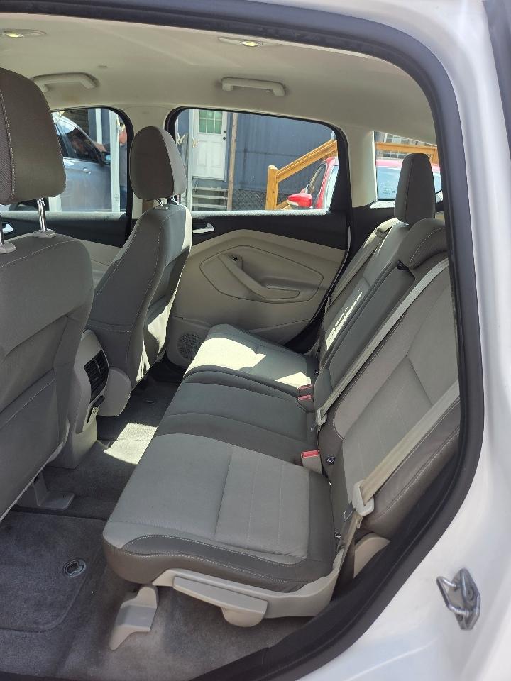 Ford C-Max Hybrid SE 2016