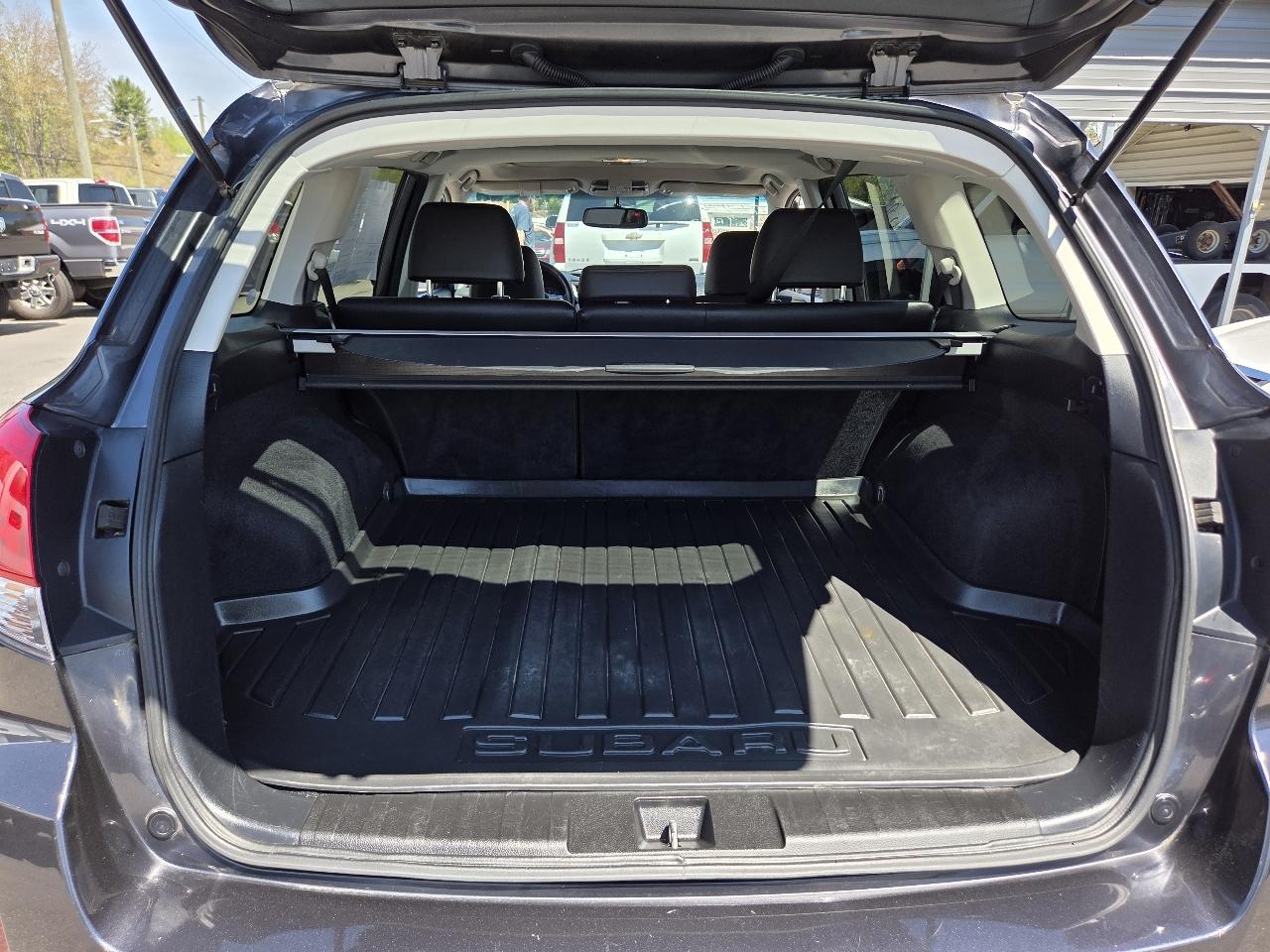 Subaru Outback 2.5i Limited 2012