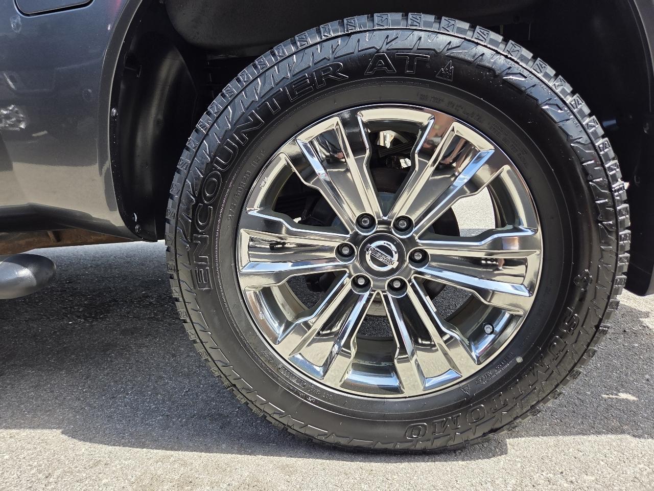 Nissan Titan LE Crew Cab 4WD 2007