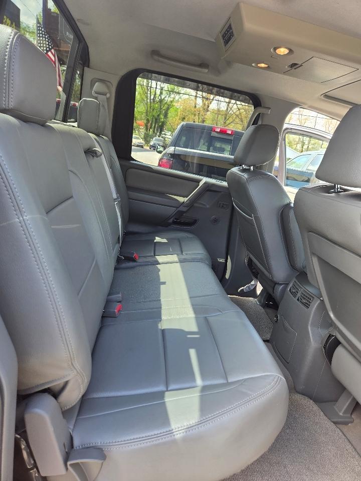 Nissan Titan LE Crew Cab 4WD 2007