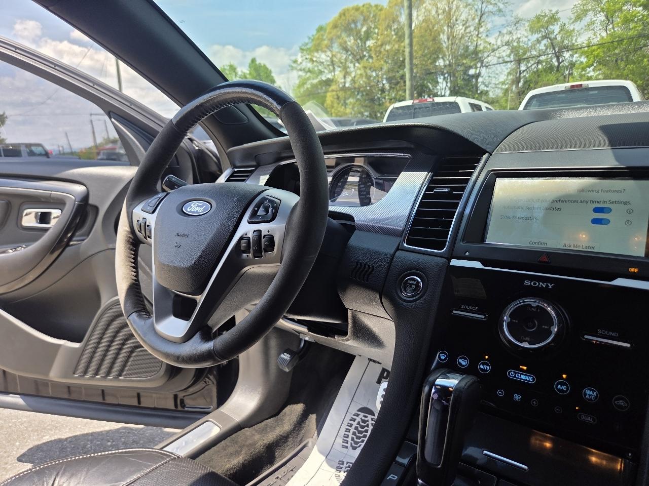 Ford Taurus SHO AWD 2016