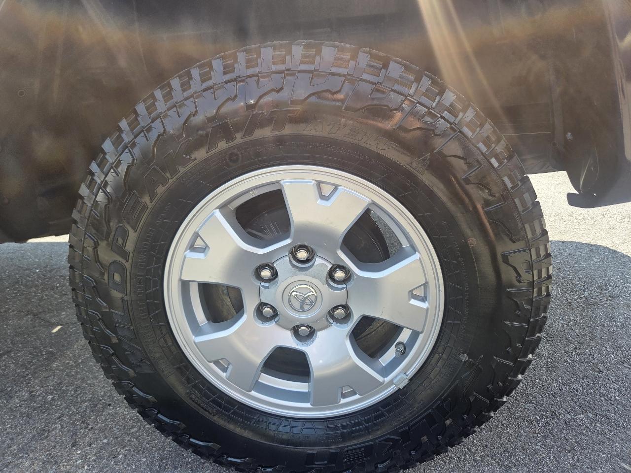 Toyota Tacoma Double Cab Long Bed V6 Auto 4WD 2012