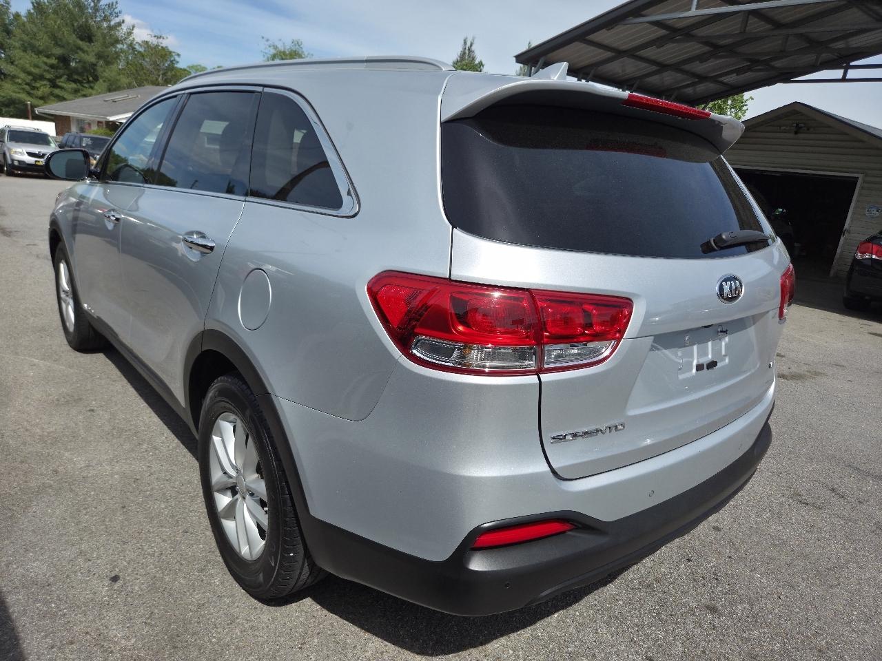 Kia Sorento LX V6 AWD 2017
