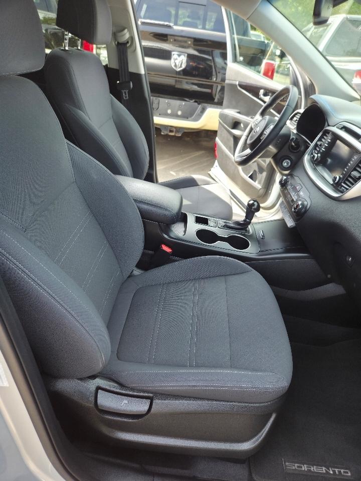 Kia Sorento LX V6 AWD 2017