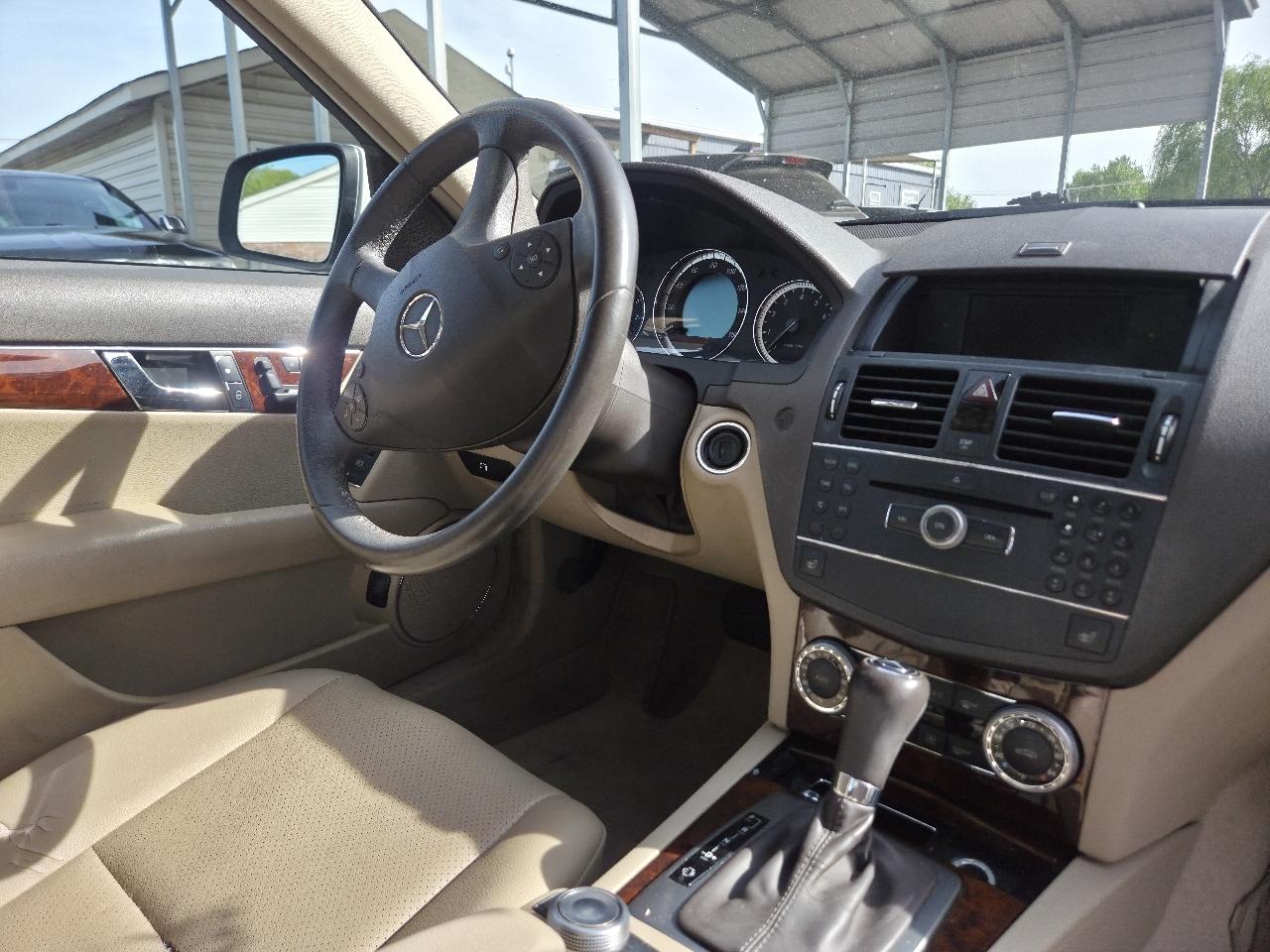 Mercedes-Benz C-Class C300 Luxury Sedan 2009