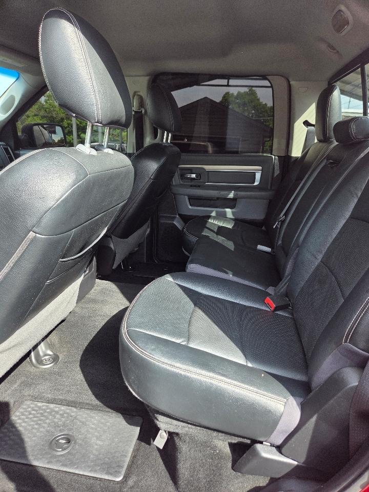 RAM 1500 SLT Crew Cab LWB 4WD 2014