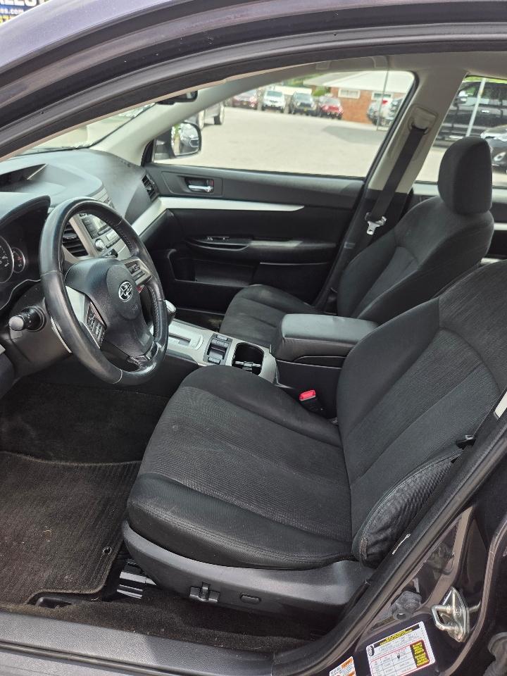 Subaru Legacy 2.5i Premium 2013