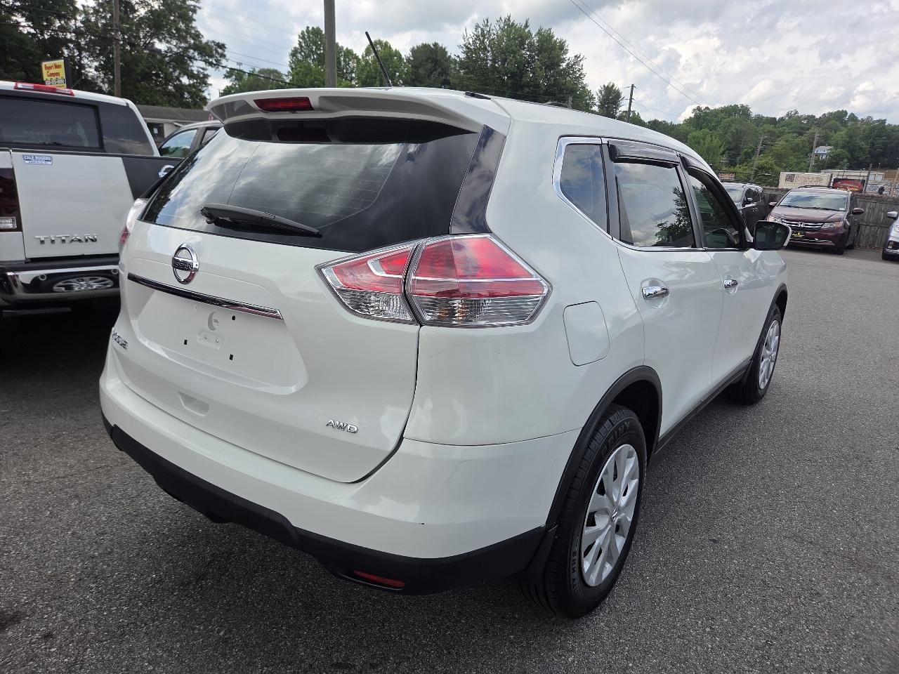 Nissan Rogue SV AWD 2015