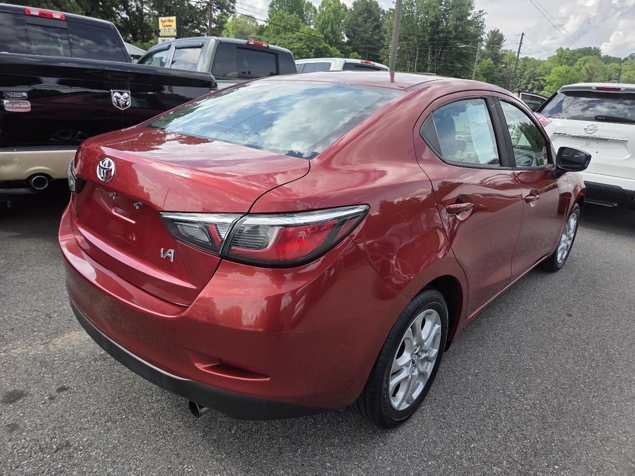 Toyota Yaris iA 6A 2017