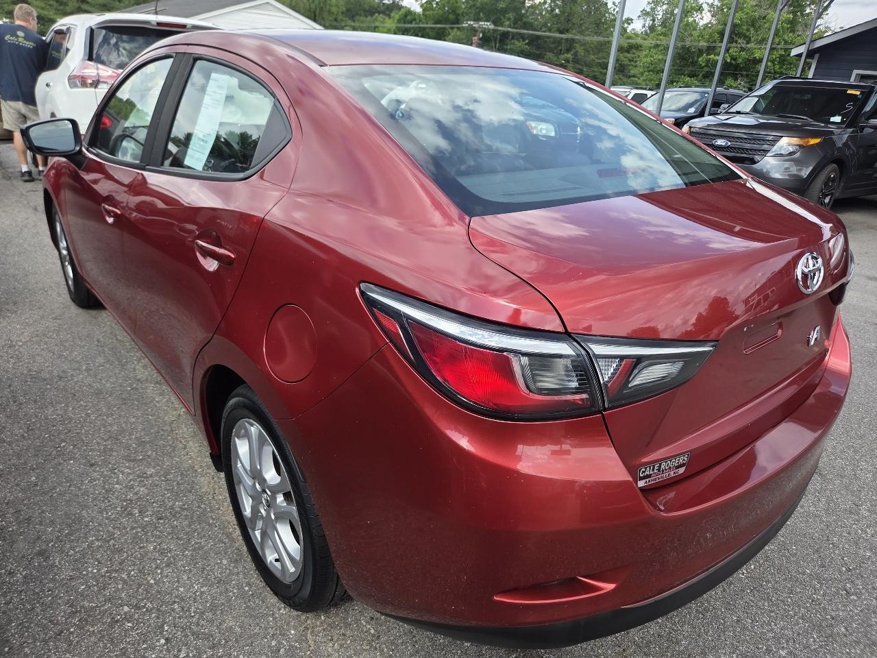 Toyota Yaris iA 6A 2017