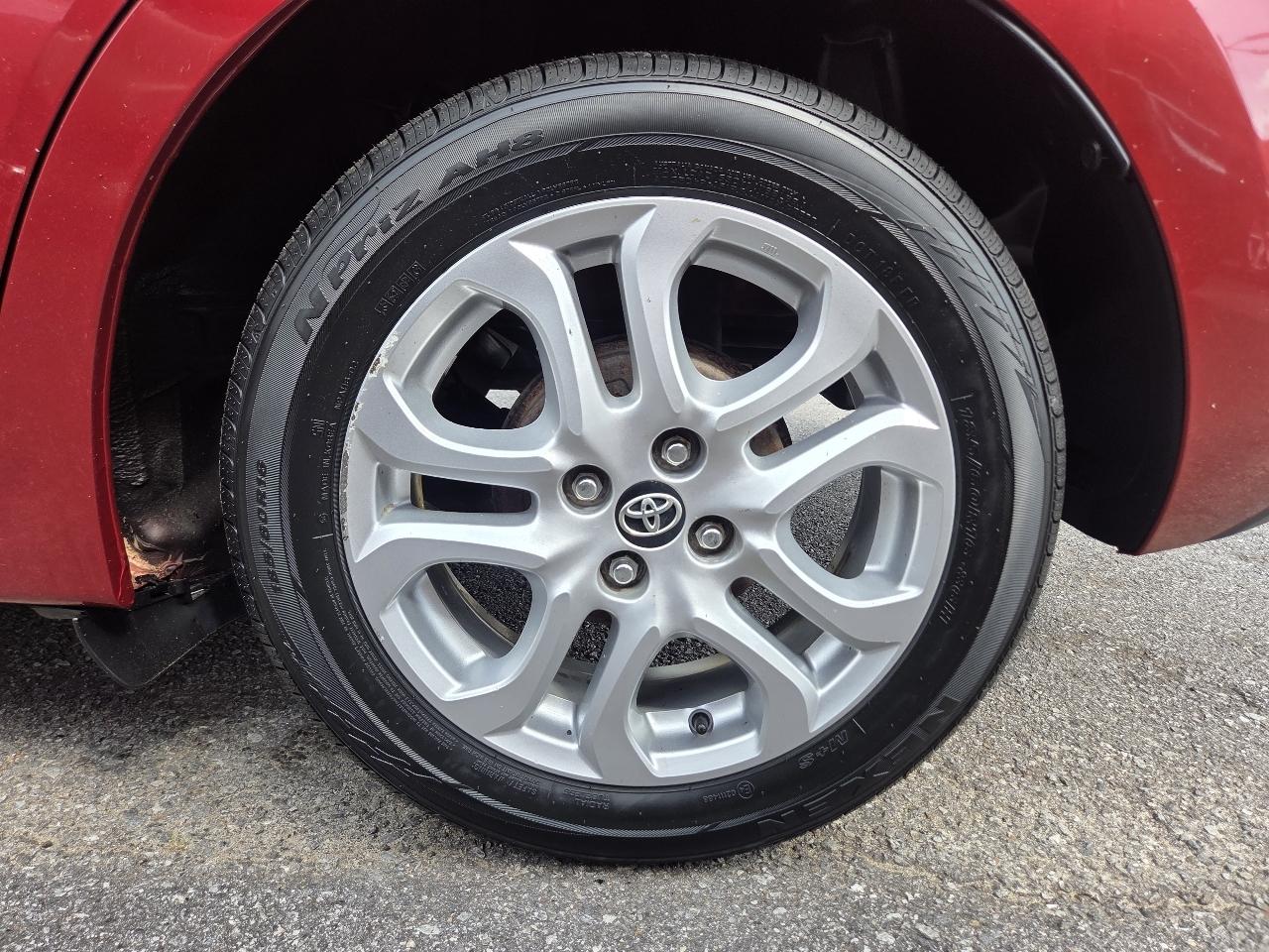 Toyota Yaris iA 6A 2017