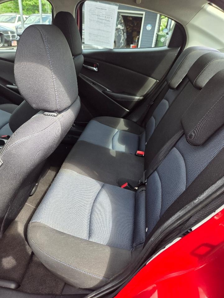 Toyota Yaris iA 6A 2017