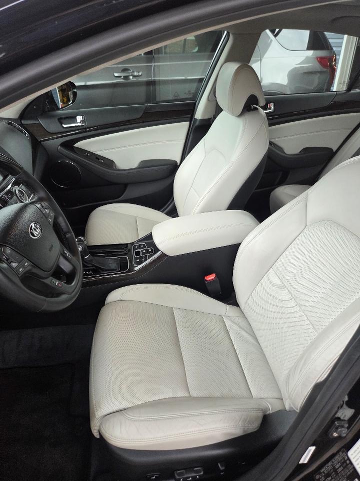 Kia Cadenza Sedan 2014