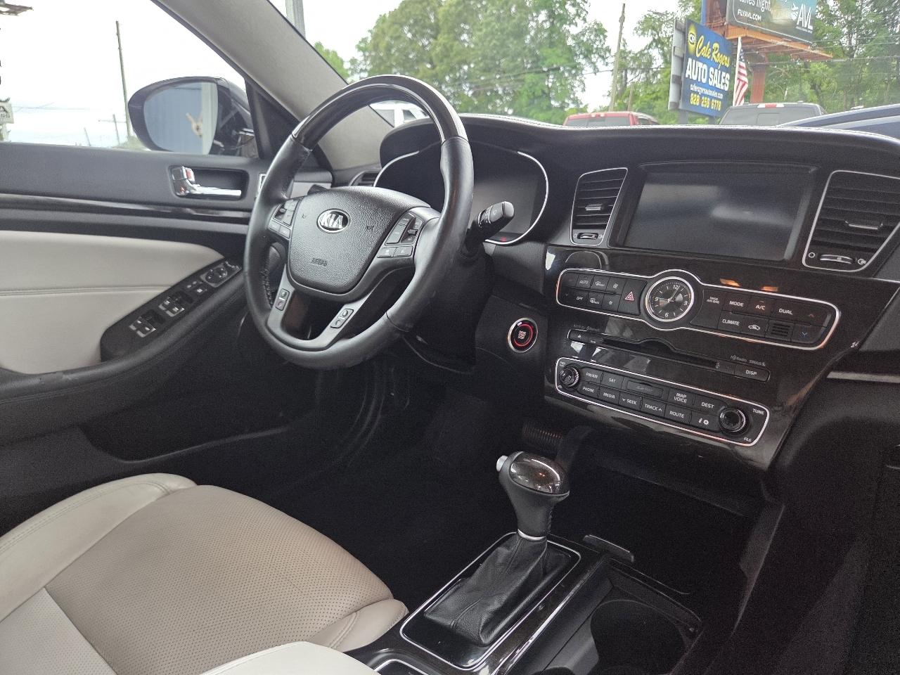 Kia Cadenza Sedan 2014