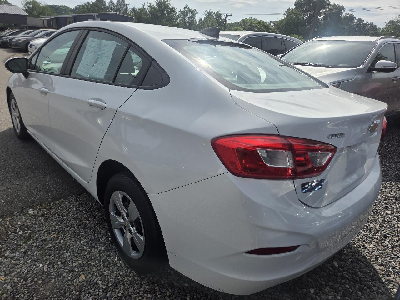 Chevrolet Cruze LS Auto 2017