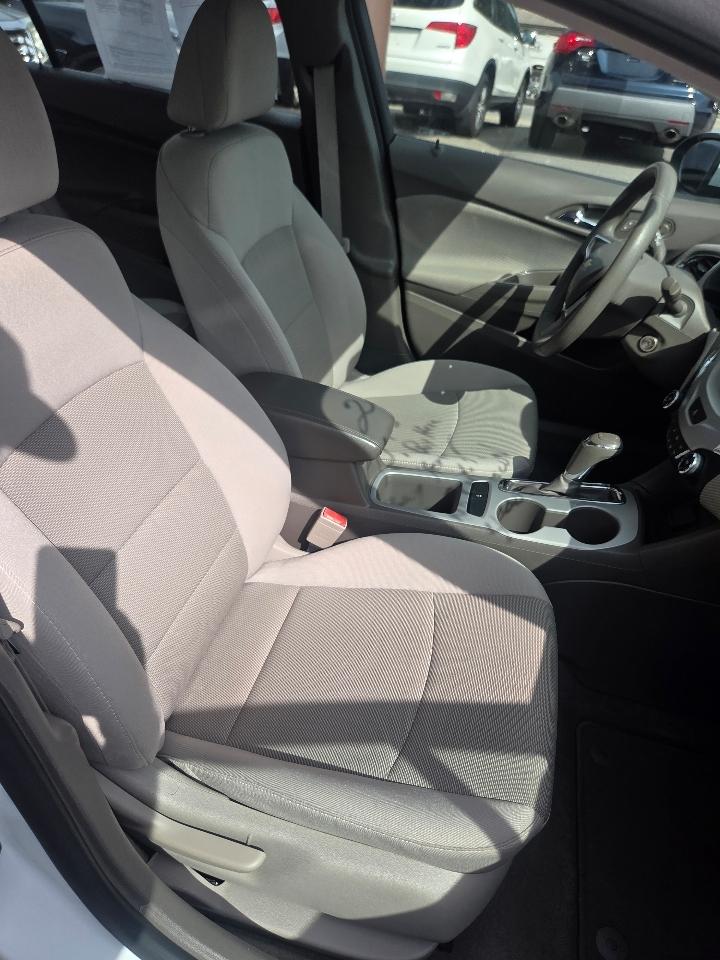 Chevrolet Cruze LS Auto 2017