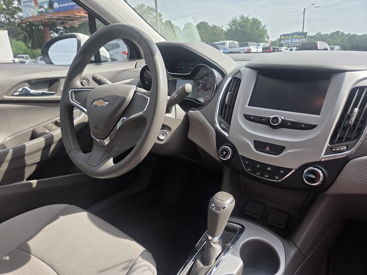 Chevrolet Cruze LS Auto 2017