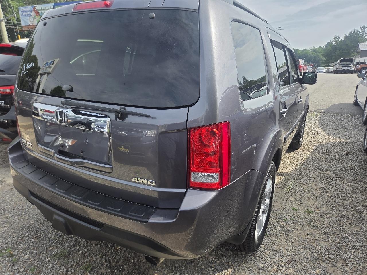 Honda Pilot EX-L 4WD 5-Spd AT with Navigation 2015
