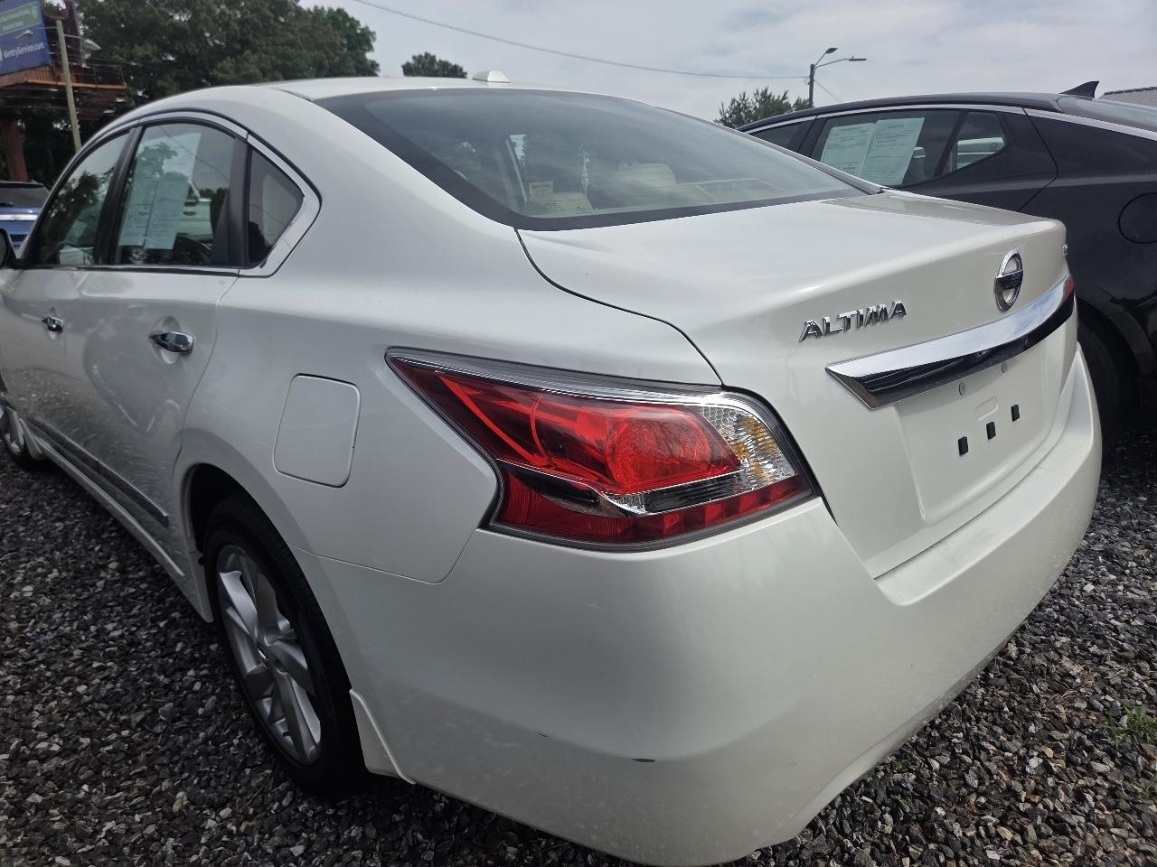 Nissan Altima 2.5 SV 2015