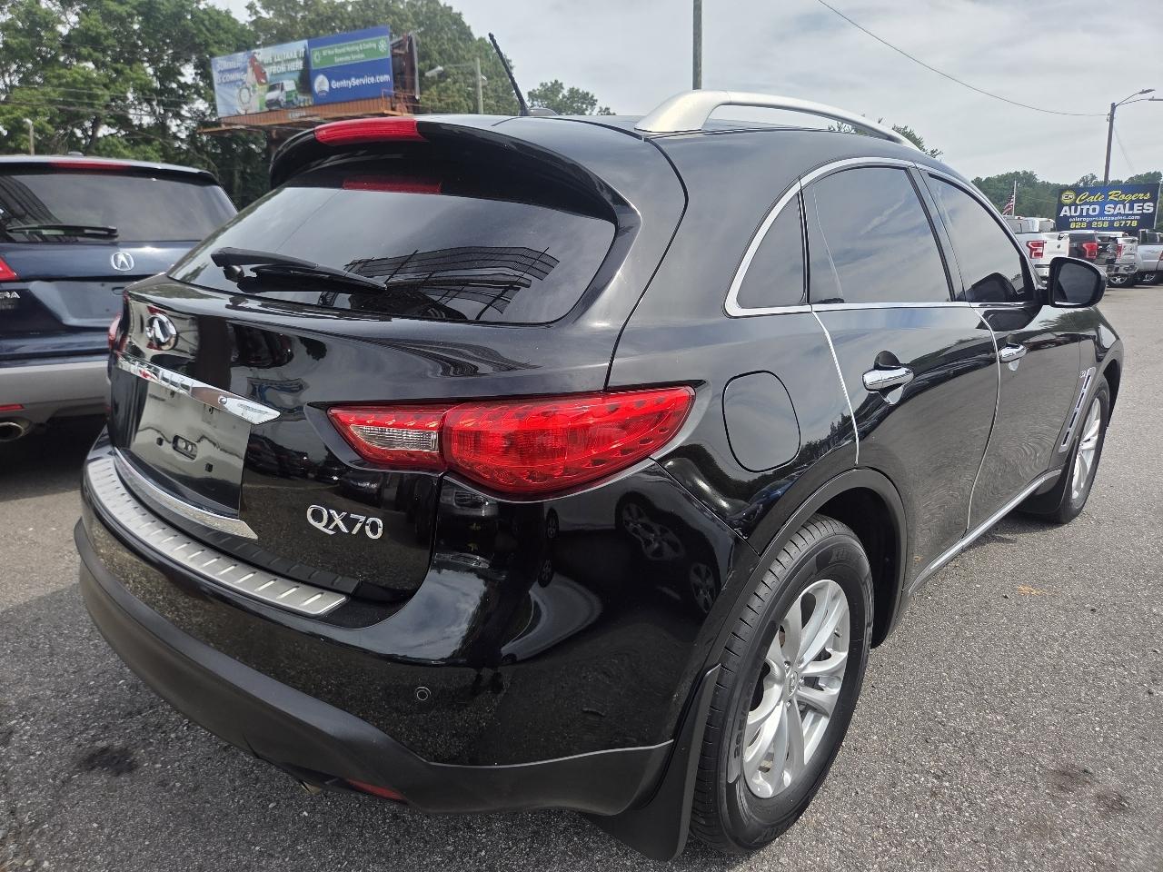 Infiniti QX70 Base 2014