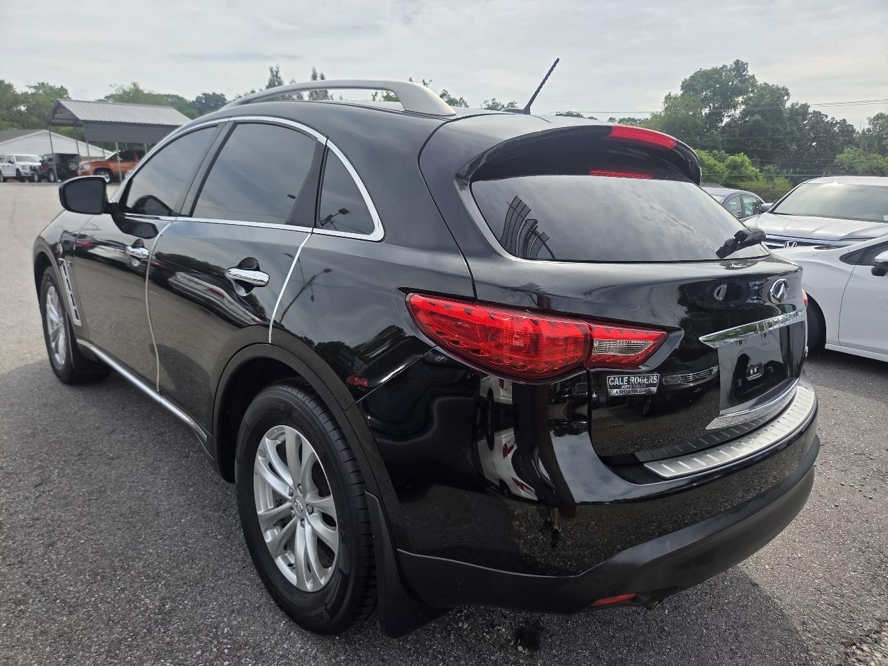 Infiniti QX70 Base 2014