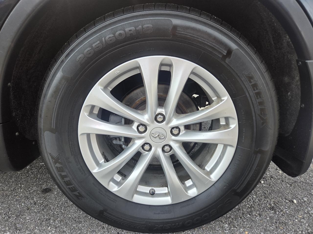 Infiniti QX70 Base 2014