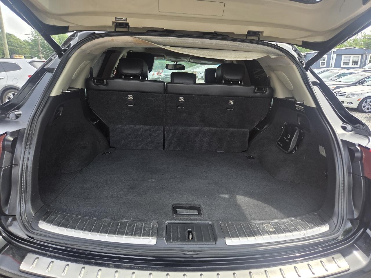 Infiniti QX70 Base 2014