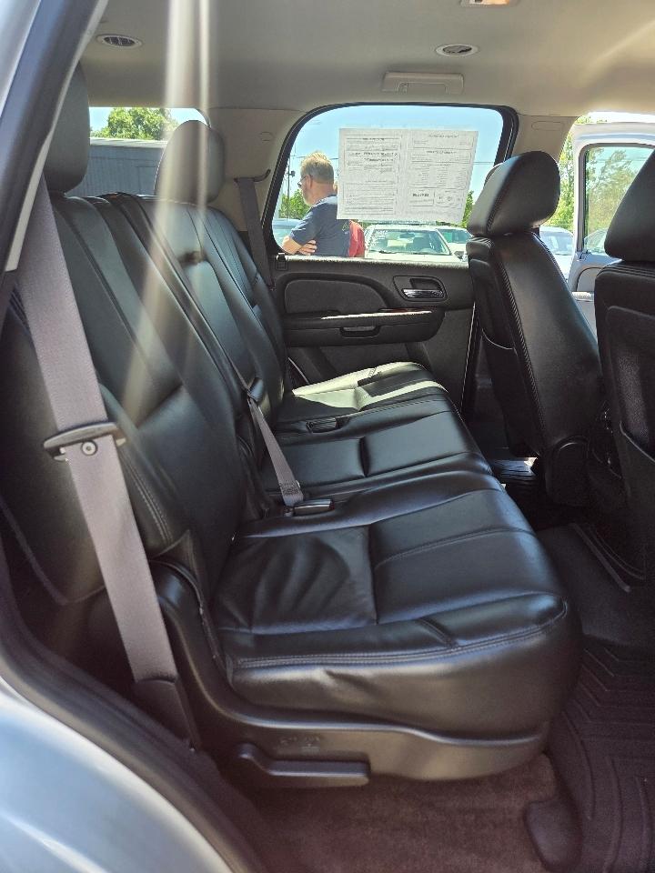 Chevrolet Tahoe LT 4WD 2011