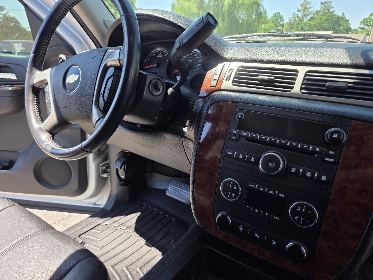 Chevrolet Tahoe LT 4WD 2011