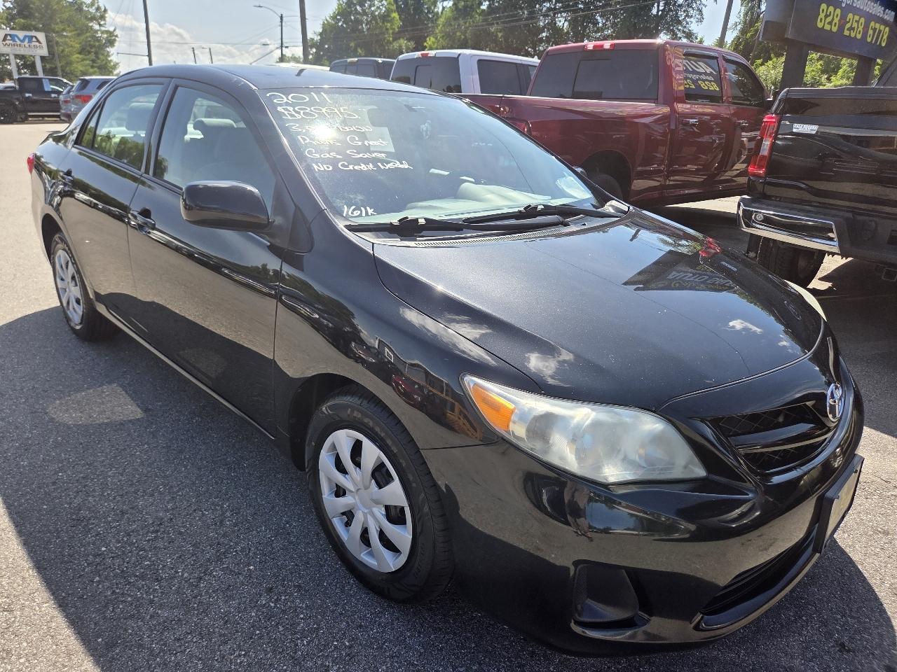 Toyota Corolla S 5-Speed MT 2011
