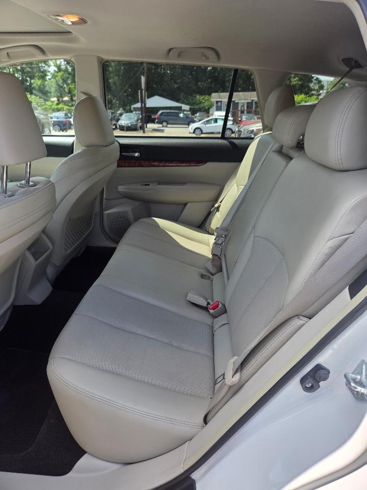 Subaru Outback 3.6R Limited 2012