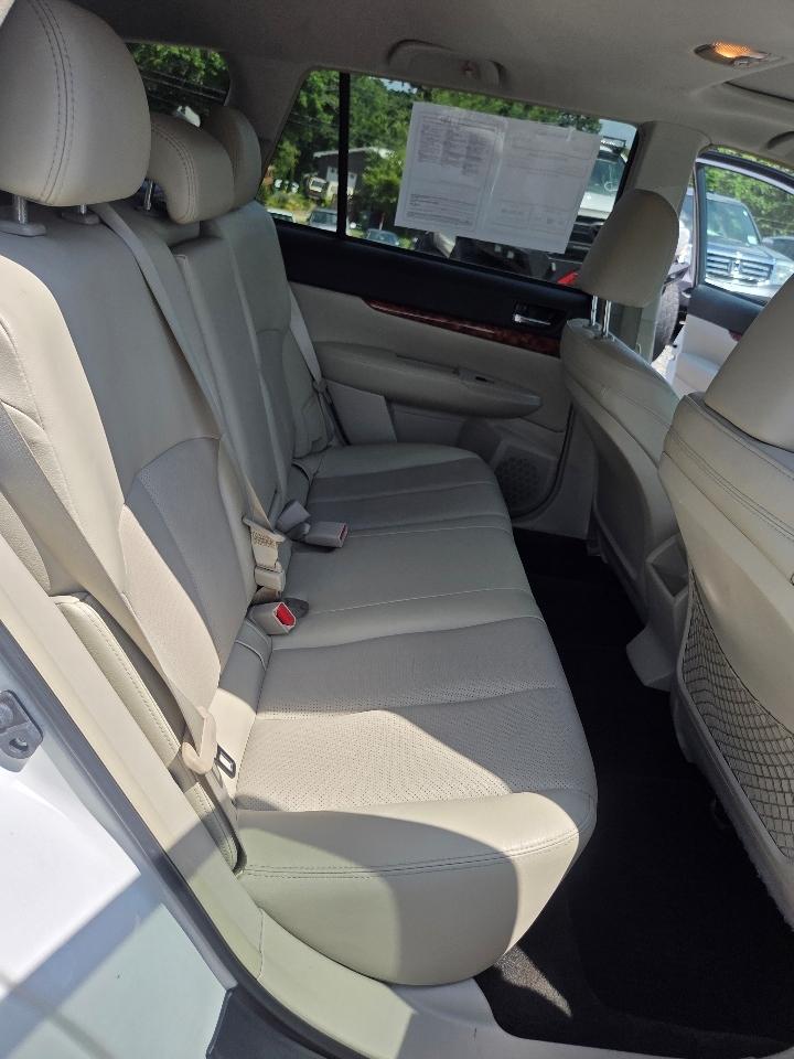 Subaru Outback 3.6R Limited 2012