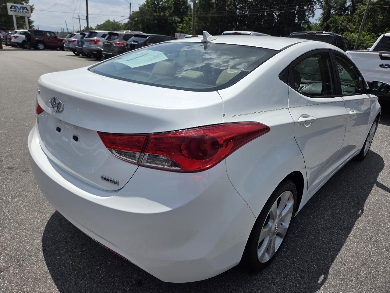 Hyundai Elantra Limited 2013